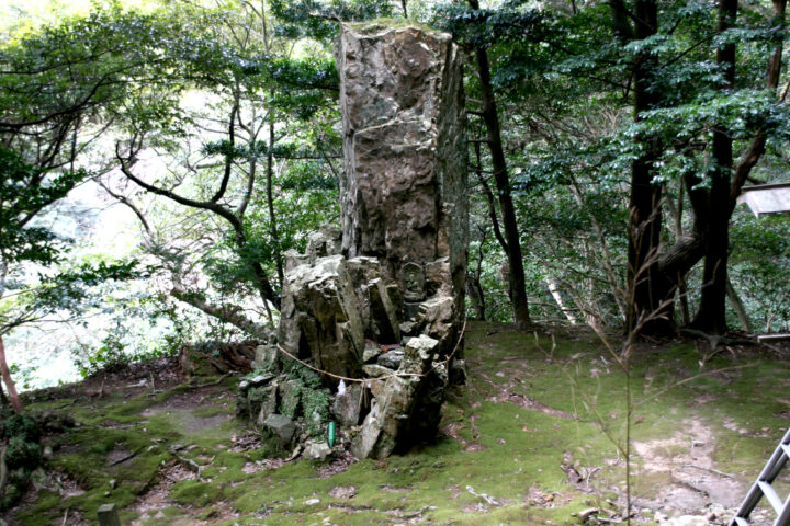 鏡山神社